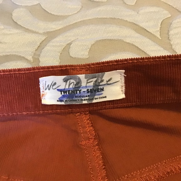 Free People corduroy pants, size 27, Skinny leg with fringed bottom - Picture 3 of 10
